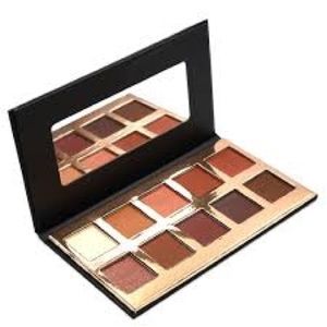 PICK 5 FOR $20 Crown Pro palette